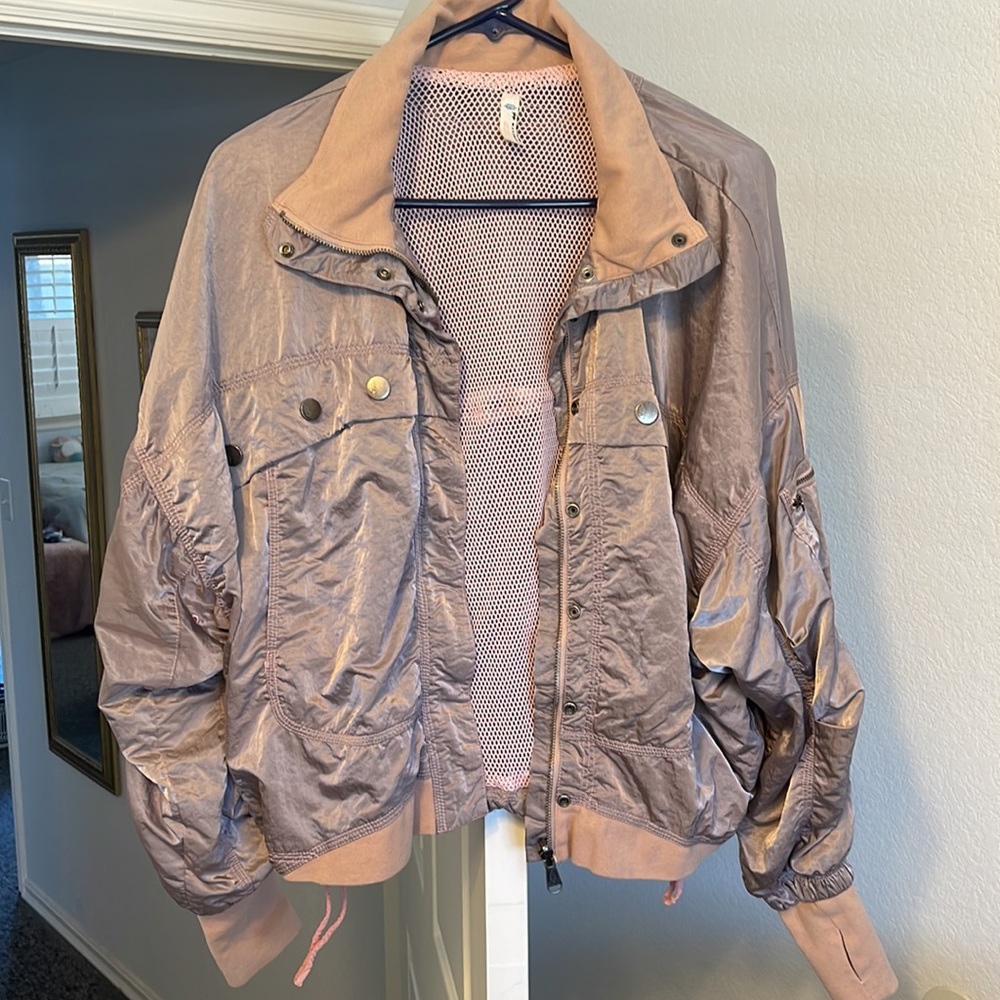 NWOT Free People Movement Windbreaker Jacket Size Small